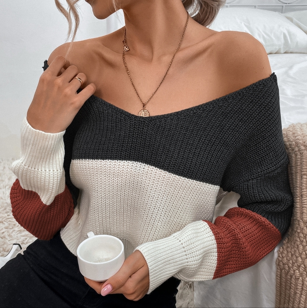 Relaxiva Off Shoulder Ribbed-knit Twist Sweater - Picture 6 of 6